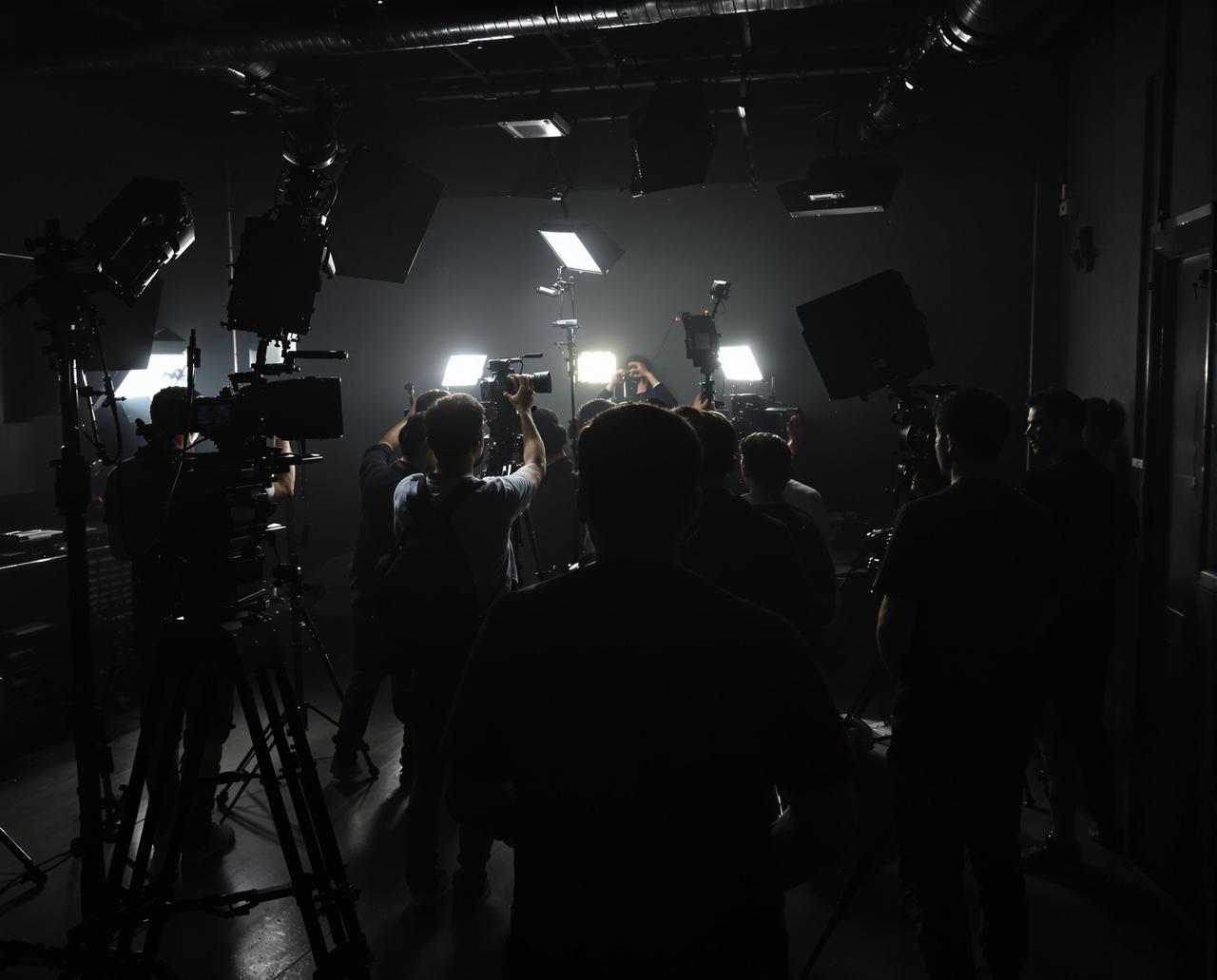 神秘影院制作团队